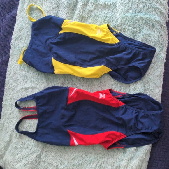 Bundle of two Speedo Endurance + Fabric swimsuits size 8 - Picture 1 of 11